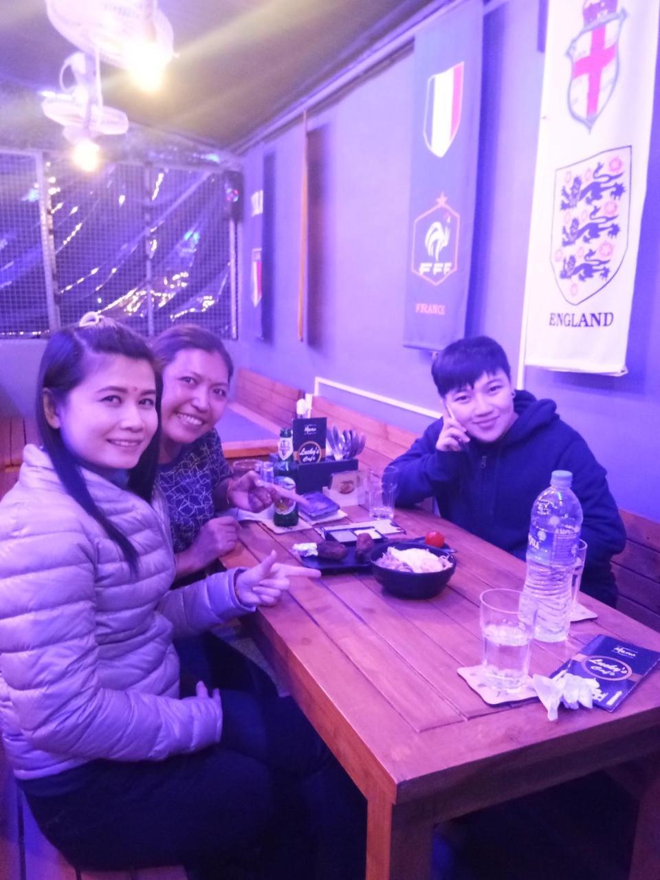 Lucky Restaurant & Guest house 2*